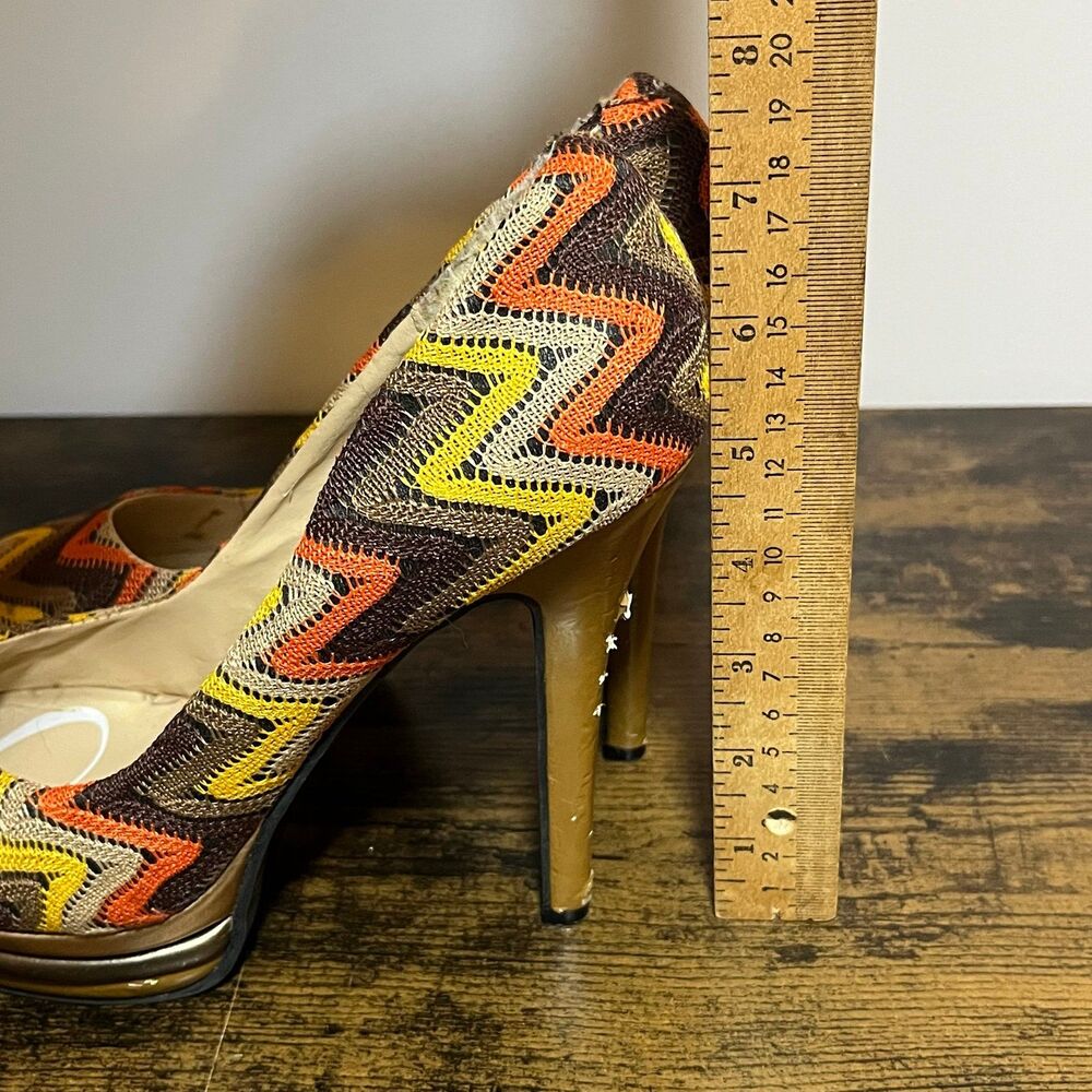 Promiscuous Women’s Platform Pumps Heels Size 8 Multicolor Chevron Fall - Picture 6 of 9